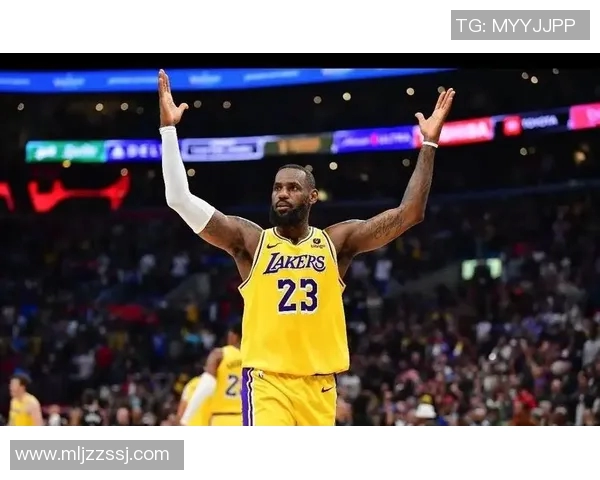 湖人签下新秀后卫，布朗：终于可以与詹姆斯共事了